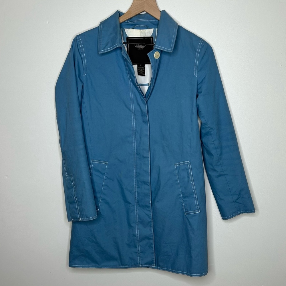 Like new! Vintage Coach light blue and white trench coat size S